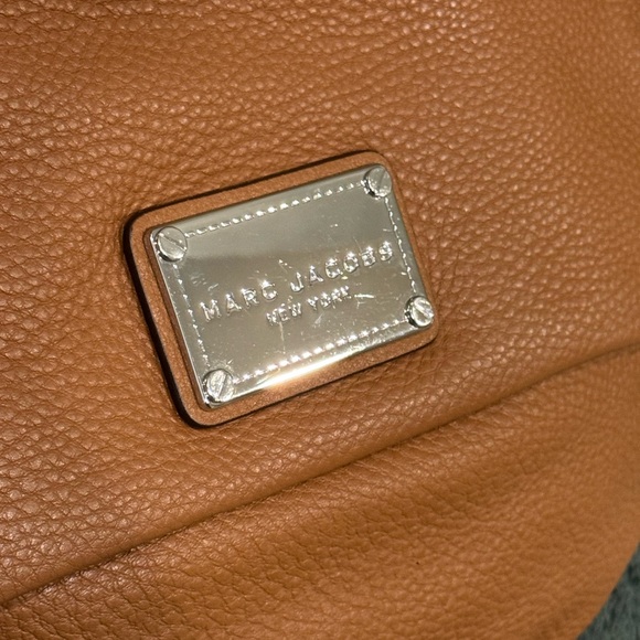 Marc Jacobs Q Classic Lil Ukita in Cardamom - Picture 8 of 11